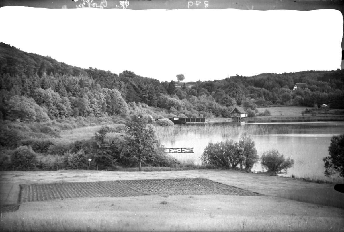 Glasnegativ - Serie Klingberg - 016  
Badeanstalt des Freilichtparks am Grüßen Pönitzer See