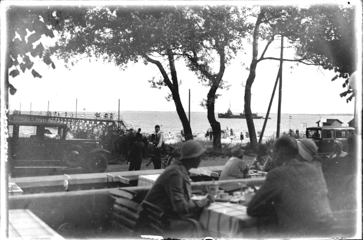 Simonsen Glasnegativ - Serie Scharbeutz - 013
Scharbeutz Strandhalle 1939